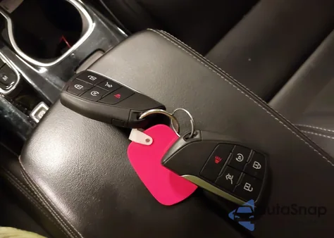 2021 Buick Envision Fwd Essence z USA, uszkodzony, nr VIN LRBFZNR41MD131468